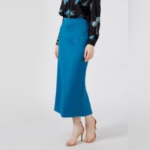 S&J NWT plain pensil skirt in blue, size XL